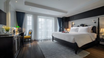 Premier Deluxe Double Balcony