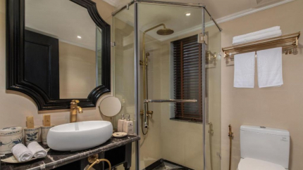 Không gian phòng tắm của My Gallery Boutique Hotel Mường Hoa