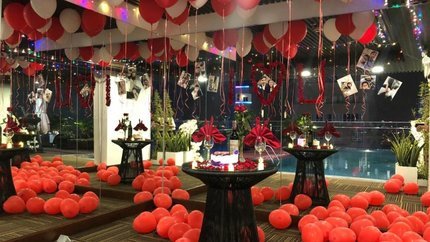 Tổ chức tiệc tại khách sạn