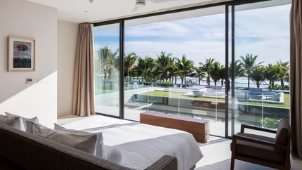 Three - Bedroom Beachfront Wave Villa