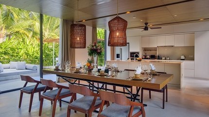 Không gian phòng bếp đầy đủ tiện nghi