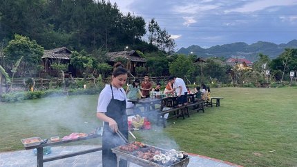 Tiệc BBQ ngoài trời