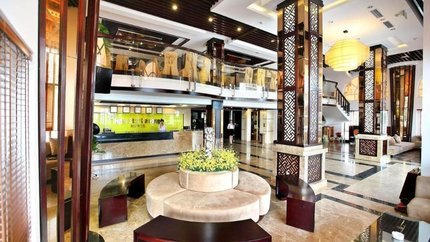 Khu vực tiền sảnh và lễ tân rộng rãi