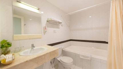Tiện ích phòng tắm của khách sạn Ngân Hà Sài Gòn