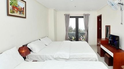 Căn phòng được thiết kế với gam màu sáng