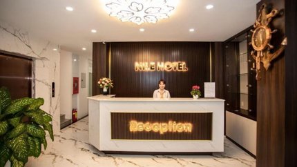 Lễ tân khách sạn