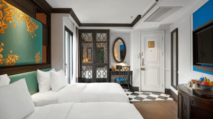 Garden View Standing Balcony Suite