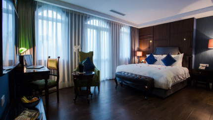 Royal Suite With City View