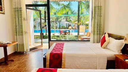 Deluxe Pool View Bungalow