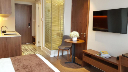 Phòng Deluxe Double/Twin with Window khách sạn 3* Orchid Boutique