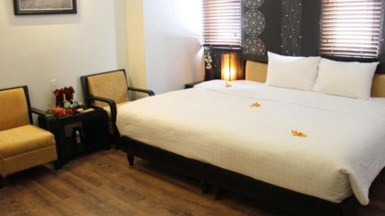 Phòng Deluxe Khách sạn Orchid Huế 3*