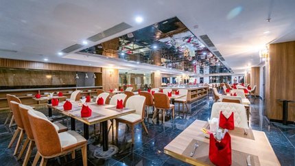 Nhà hàng Blue Lagoon