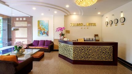 Quầy lễ tân khách sạn