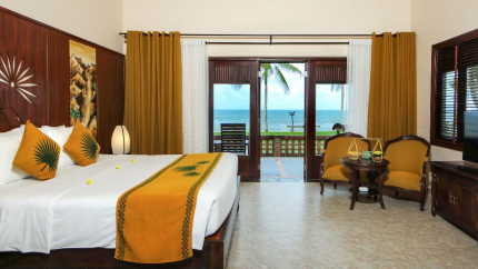 Bungalow Beach Front