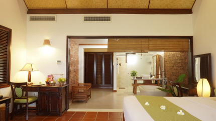 Bungalow Garden View