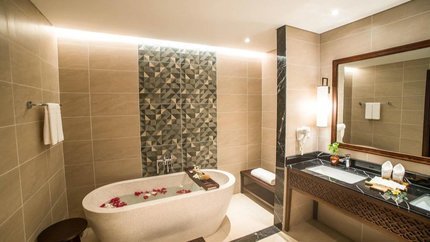 Phòng tắm được thiết kế sang trọng