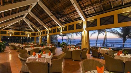 Nhà hàng view hướng biển