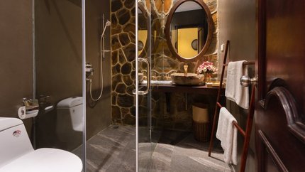 Phòng vệ sinh Superior Window