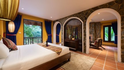 Phòng Suite với không gian nghỉ dưỡng rộng rãi