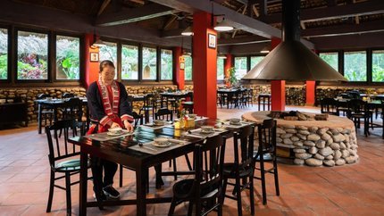 Nhà hàng sang trọng, cao cấp