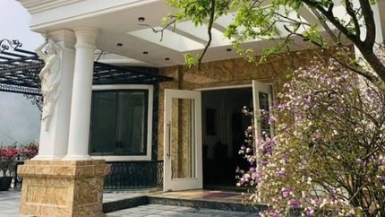 Khu vực bên ngoài khách sạn