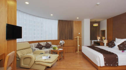 Phòng Paradise Suite tại khách sạn Paradise Saigon Boutique 3 sao