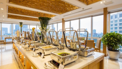 Quầy Buffet tại Paradise Saigon Boutique Hotel & Spa 3 sao