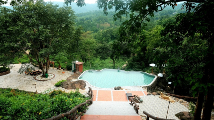 Bể bơi ngoài trời