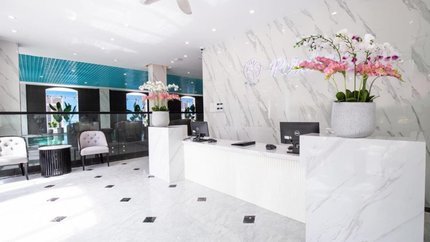 Quầy Lễ tân khách sạn