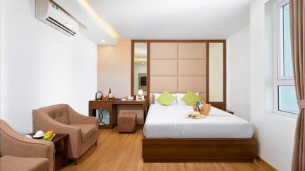 Phòng được thiết kế tối giản