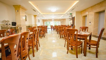 Nhà hàng tại khách sạn