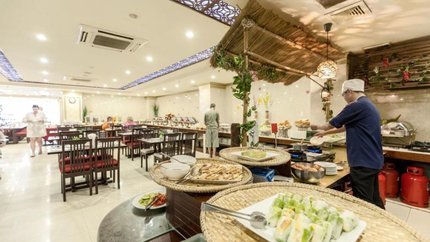 Nhà hàng rất rộng