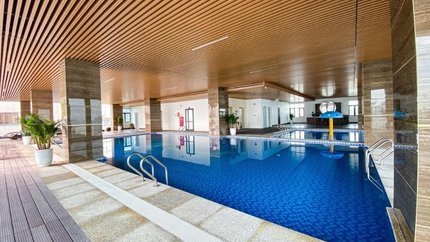 Bể bơi trong nhà