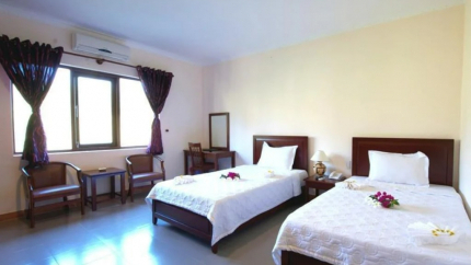 Phòng được bài trí đơn giản nhưng đầy đủ các tiện nghi