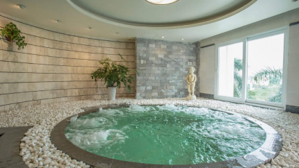 Bể Sục Jacuzzi Phòng Spa Tại Pearl River Hải Phòng