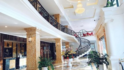 Sảng khách sạn Phoenix