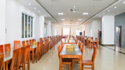 Nhà hàng tại khách sạn