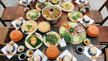 Nhà phục vụ đa dạng món ăn