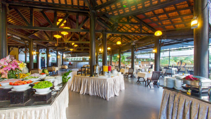 Nhà hàng phục vụ buffet