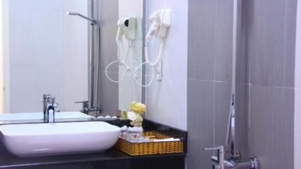 Thiết màu trắng nhẹ nhàng tinh tế