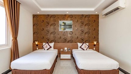 Phụng Hưng Suite