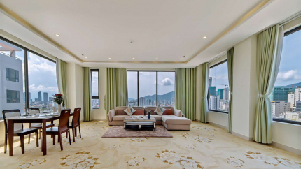 Phòng Junior Suite Ocean View With Balcony Khách Sạn Phước Mỹ An Beach Đà Nẵng