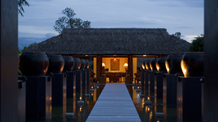 Toàn Cảnh Khách Sạn