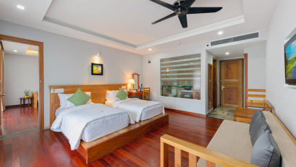 Premium Deluxe Connecting