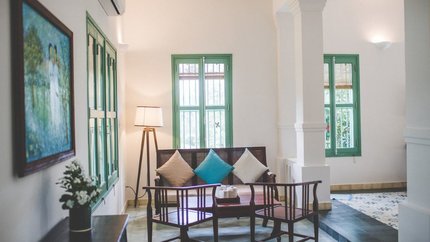 Không gian tràn ngập ánh sáng