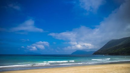 Bãi biển tại resort