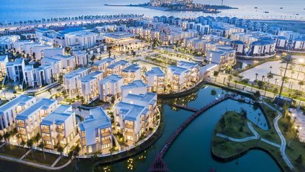 Khu nghỉ dưỡng nằm sát biển