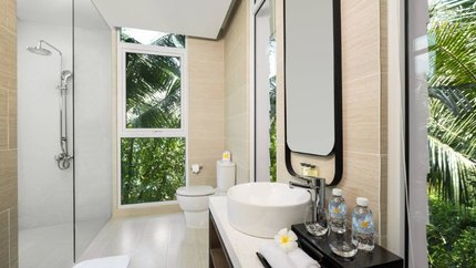 Phòng vệ sinh được trang bị đầy đủ tiện nghi