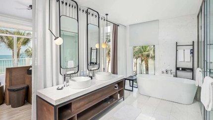 Phòng tắm thiết kế sang trọng