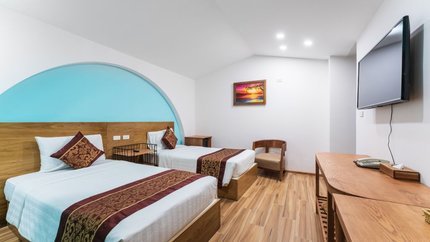 Deluxe City View Twin Bedroom